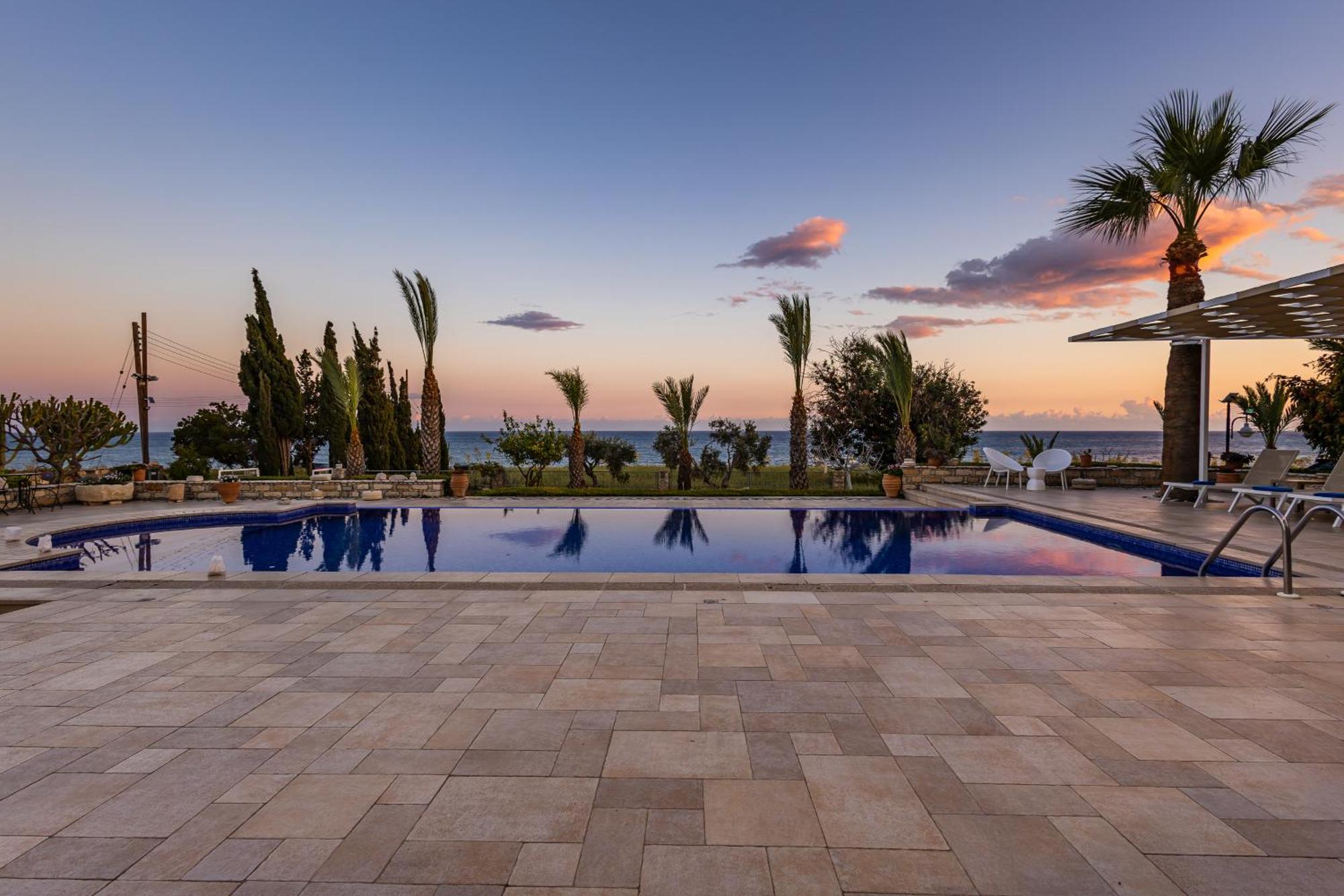 Villa Chrysta Agios Theodoros ภายนอก รูปภาพ