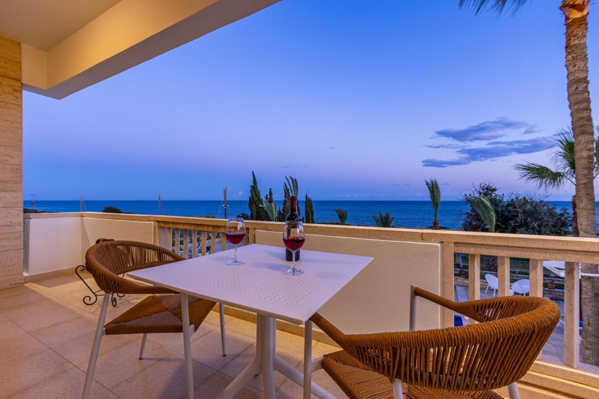 Villa Chrysta Agios Theodoros ภายนอก รูปภาพ